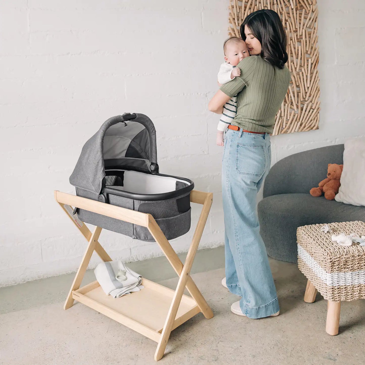 Bassinet Stand