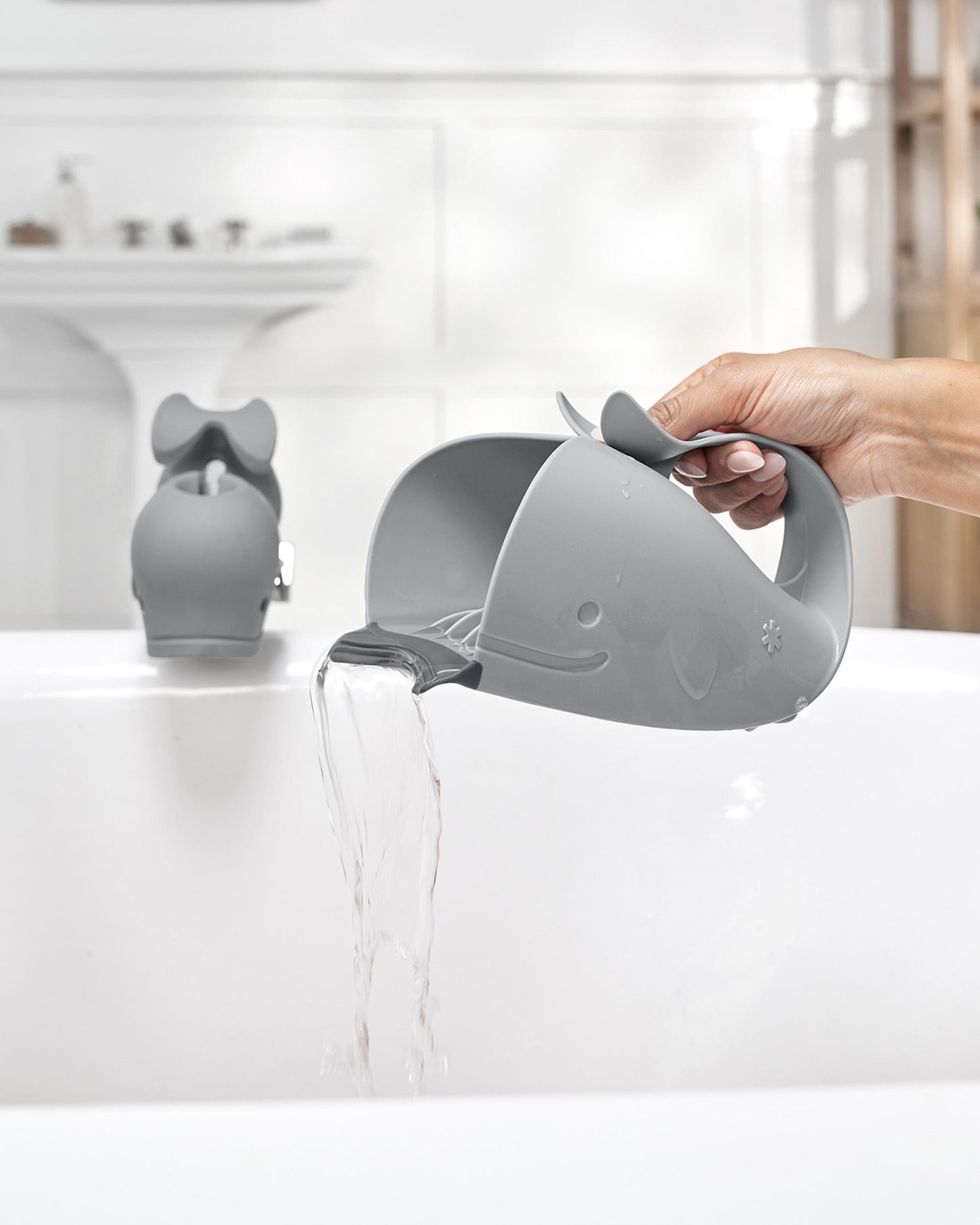 Skip Hop Moby Waterfall Bath Rinser Grey