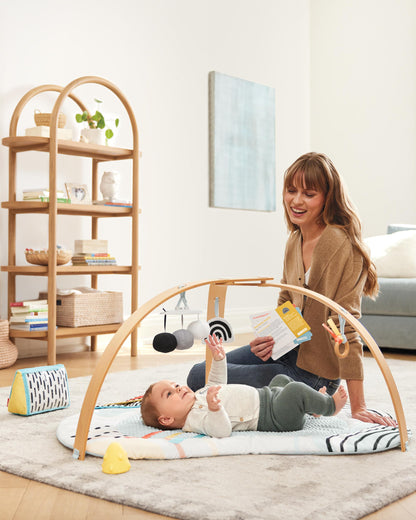 Skip Hop Multi Discoverosity Montessorie Inspired Play Gym