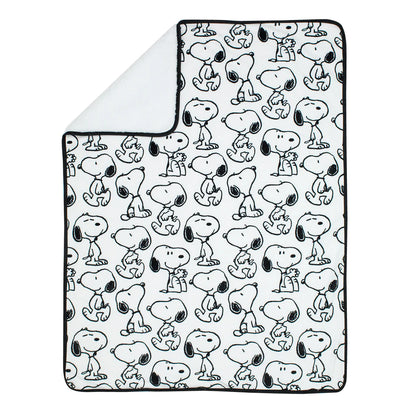 Lambs & Ivy Classic Snoopy Baby Blanket