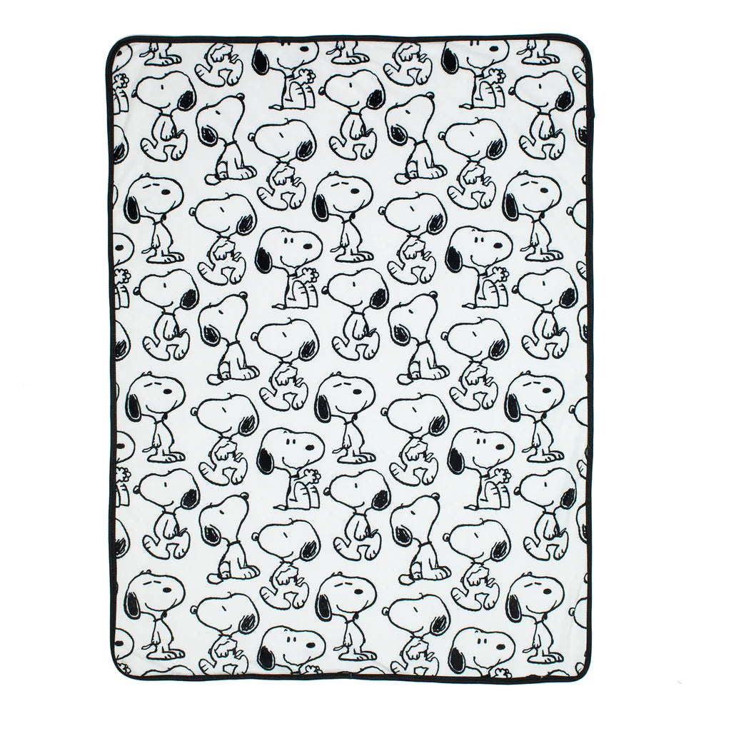 Lambs & Ivy Classic Snoopy Baby Blanket